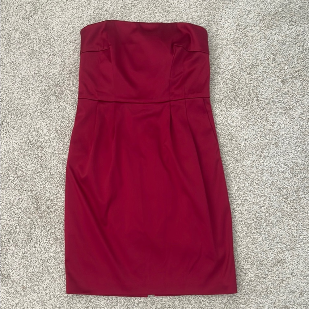 Elegant Red Strapless Dress